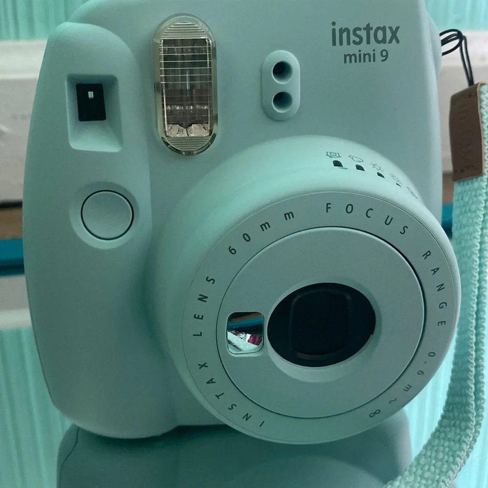 Instax Mini 9 ice blue camera